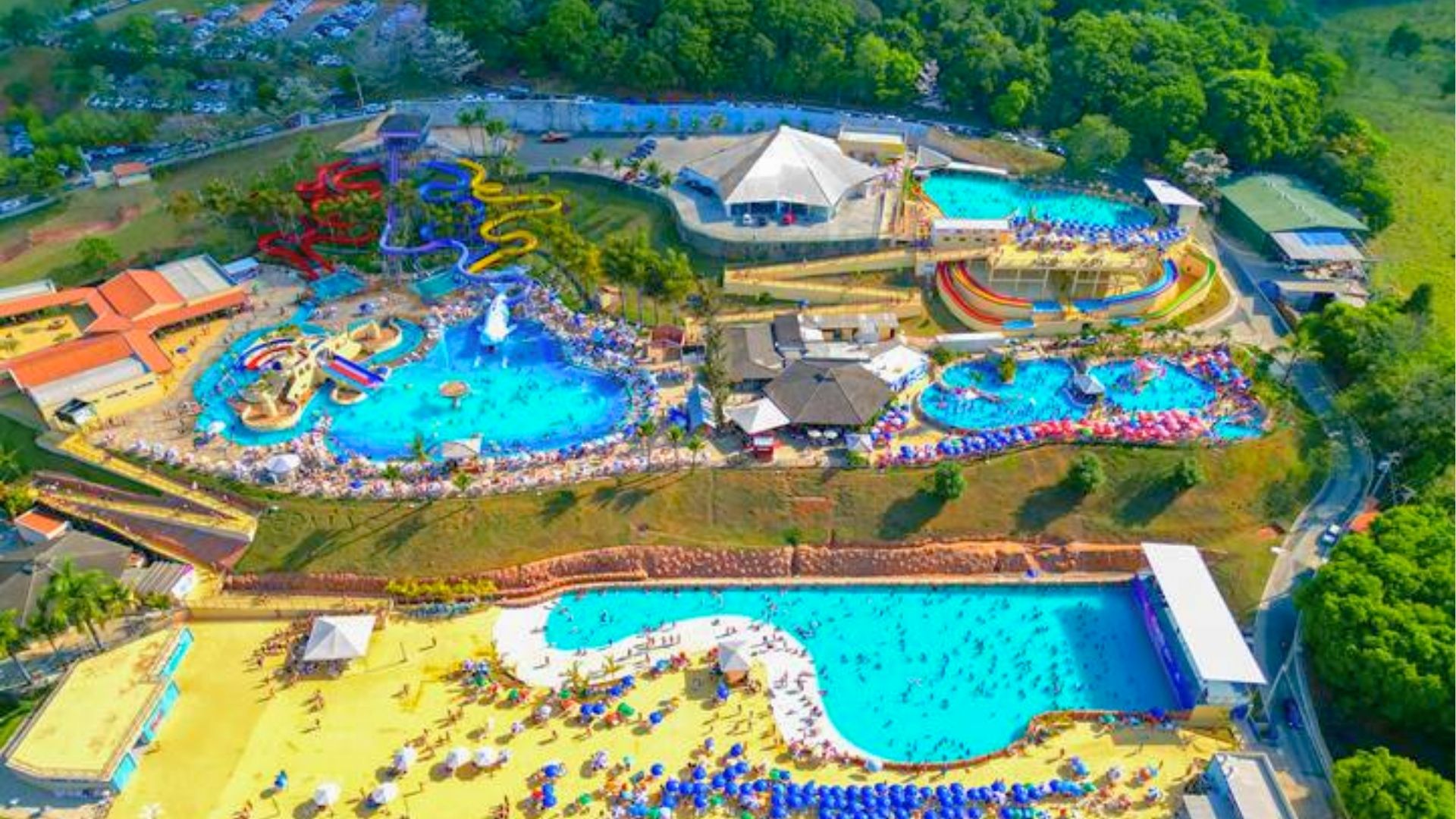 Aquática American Park é destaque de verão em Águas de Lindóia