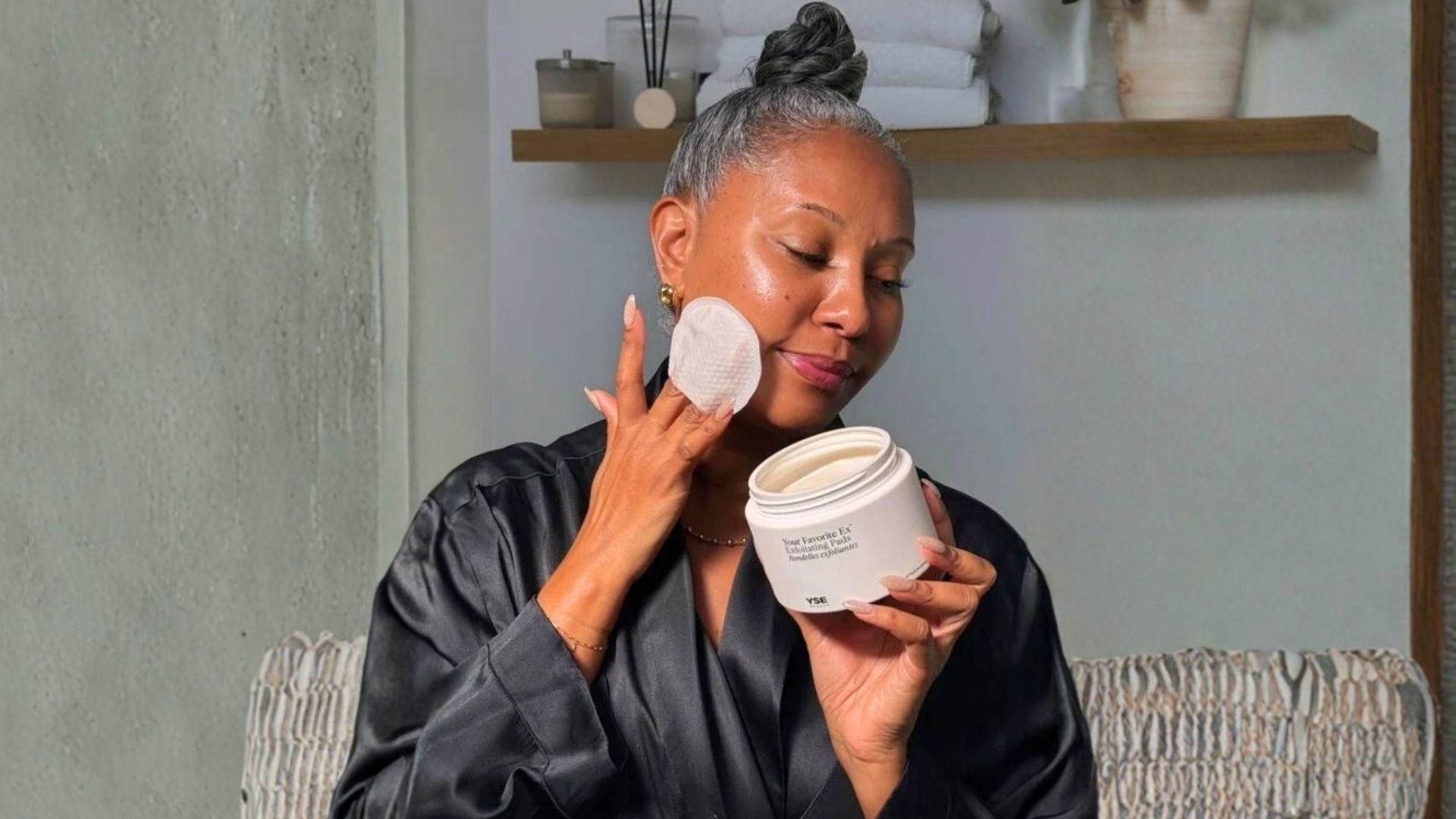 Pele madura: 5 passos de rotina — vitamina C, protetor, retinol