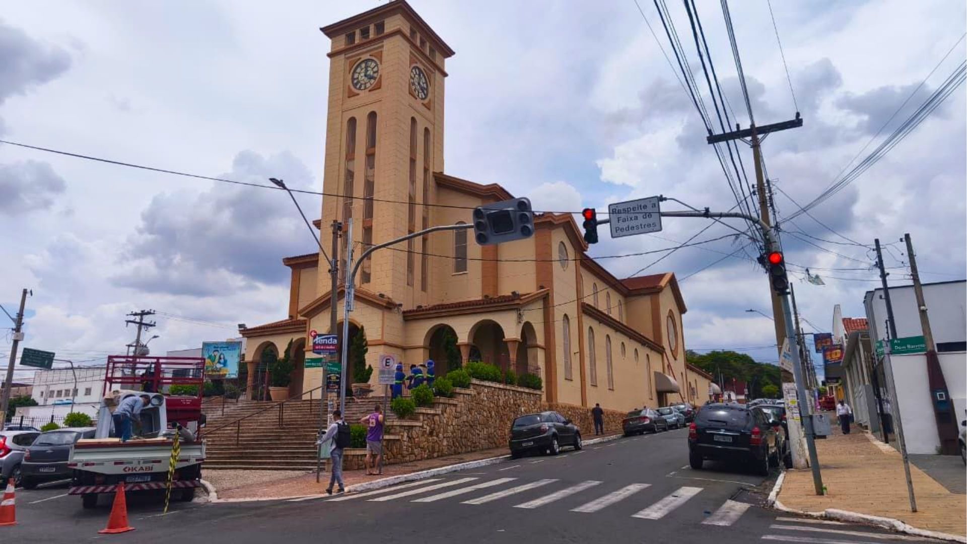Sumaré instala semáforos digitais na região central