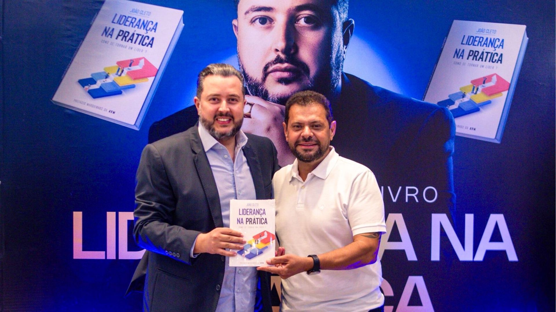 Lançamento do livro 'Liderança na Prática' reúne lideranças em Sumaré (SP)