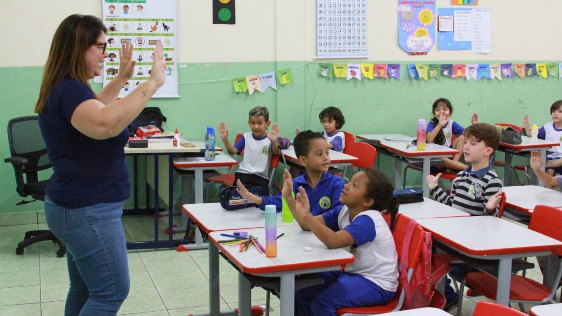 Hortolândia conquista selo prata de alfabetização do MEC