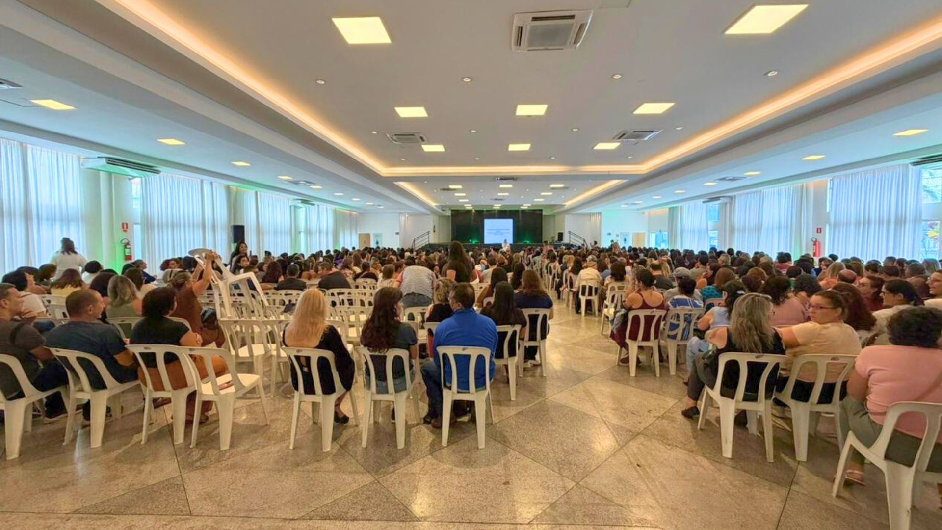 Educação de Sumaré abre ano letivo com formação para valorização dos profissionais