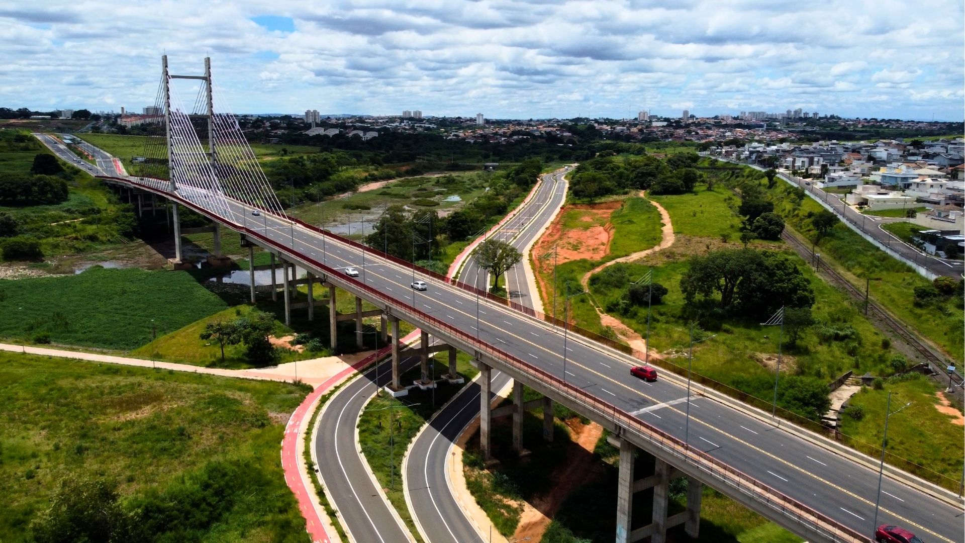 Contribuintes de Hortolândia começam a receber carnês do IPTU 2026